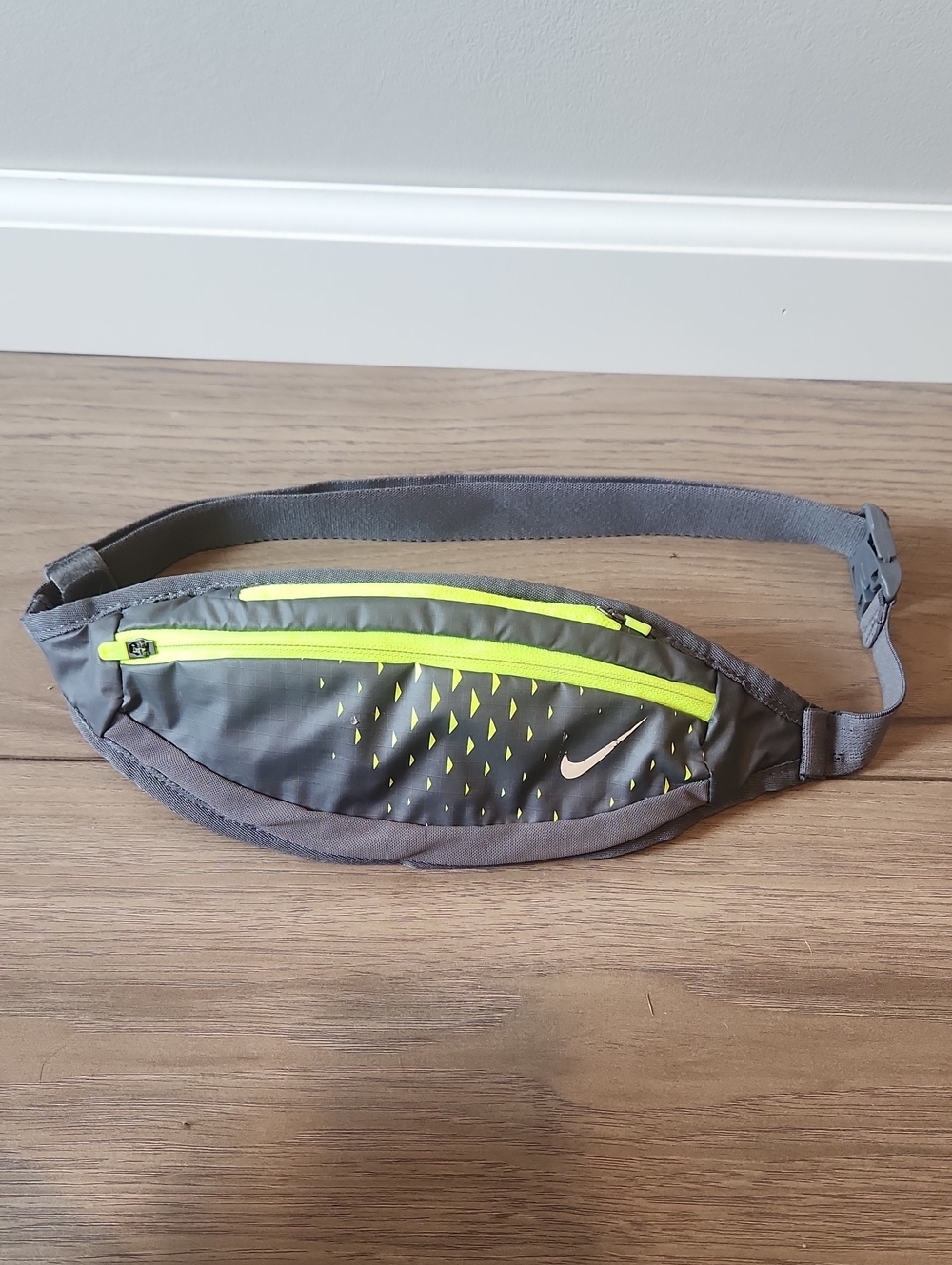 Nike Gray and Neon Yellow Running Waist Pack
